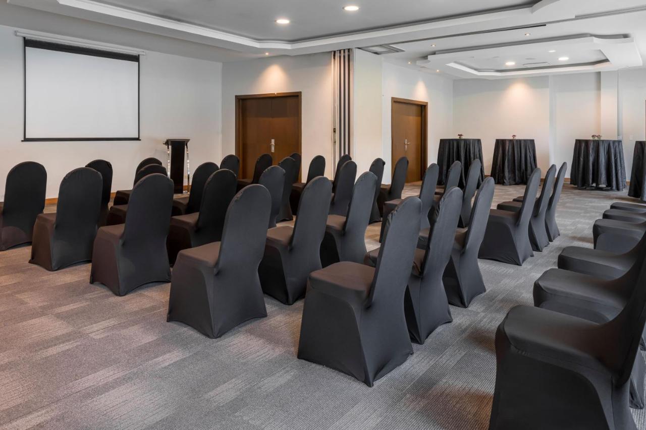 Marriott Executive City, Finisterre Hotel